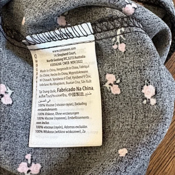 XS/PP Cotton On Pink Roses on Black Puff Sleeve Dress - Picture 9 of 9